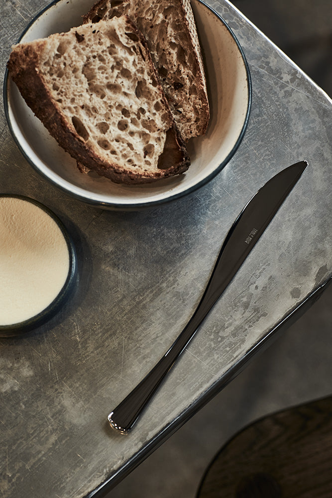 Table Noir - aterimet 108 - Brilliant