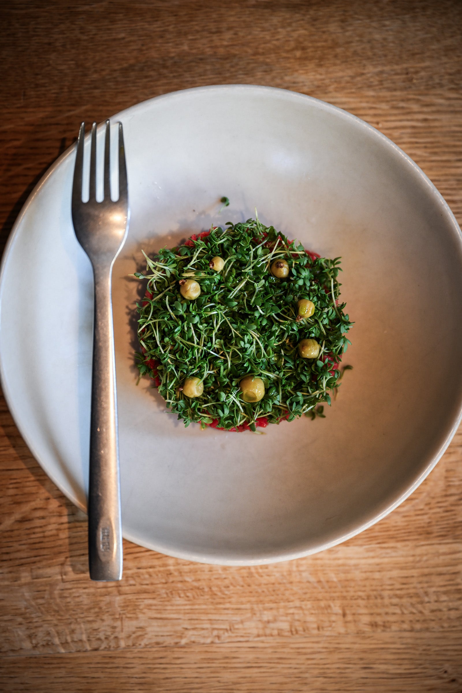 Table Noir - Barr-aterimet kivipestyllä viimeistelyllä